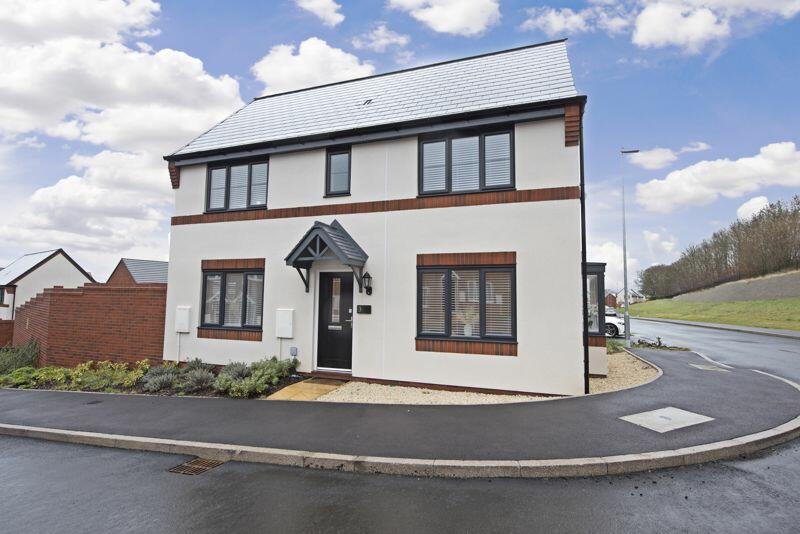 3 bedroom detached house for sale in Maxfield Crescent, Lawley, Telford