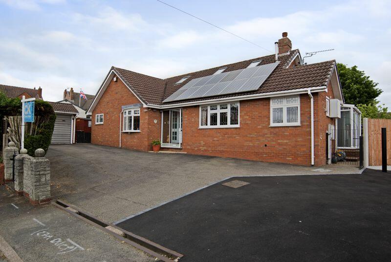 4 bedroom detached house for sale in Deer Close, Norton Canes, Cannock