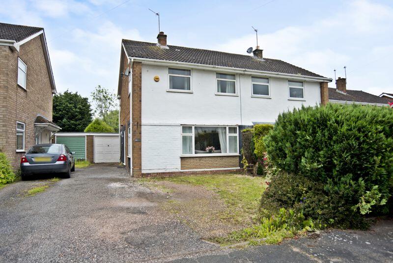 3 bedroom semidetached house for sale in Croydon Drive, Penkridge