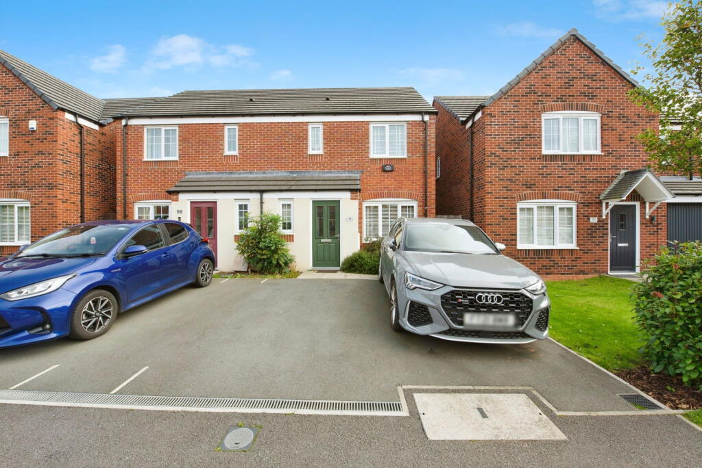 Main image of property: Macbeth Close, Penkridge, Staffordshire, ST19 5TW