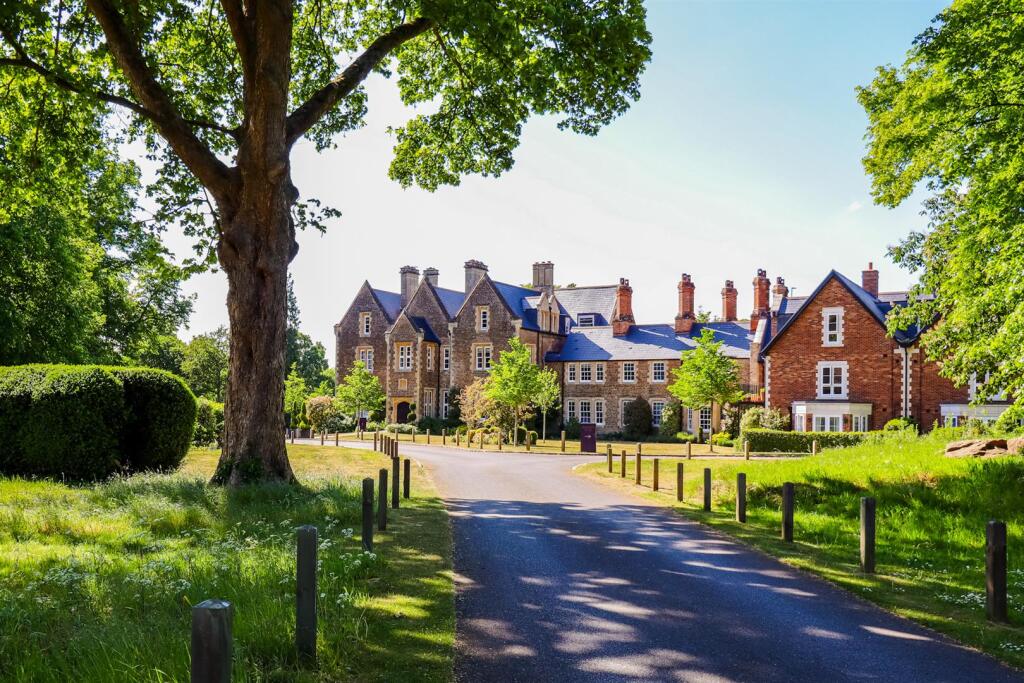 Main image of property: Besselsleigh