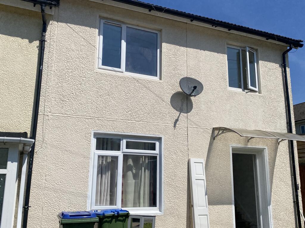 Main image of property: Holcroft Road, Thornhill, Southampton, SO19 6GU