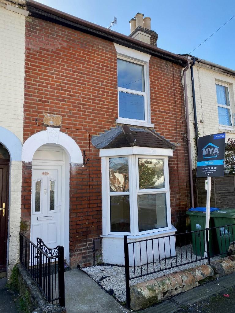 3 bedroom terraced house for rent in Bullar Street, Southampton, Hampshire, SO14