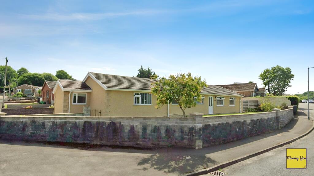 4 bedroom detached bungalow for sale in Delffordd, Rhos, Pontardawe