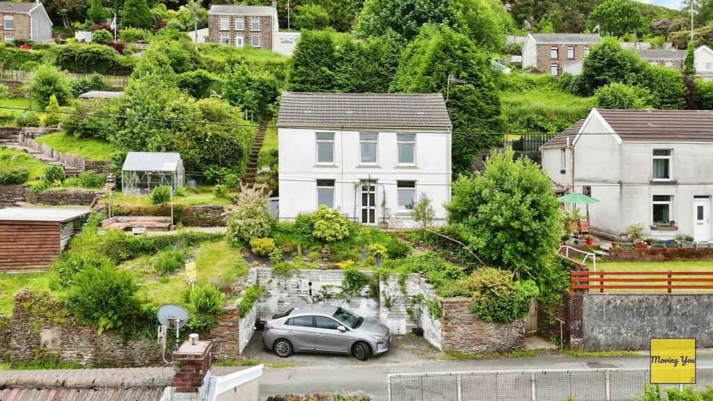 3 bedroom detached house for sale in Dyffryn Road, Alltwen, Pontardawe, SA8