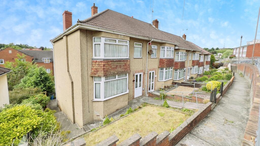 3 bedroom end of terrace house for sale in School Road, Brislington