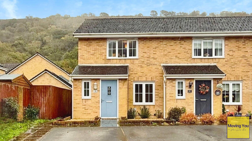 Main image of property: Golwg Y Mynydd, Godrergraig, Swansea, SA9