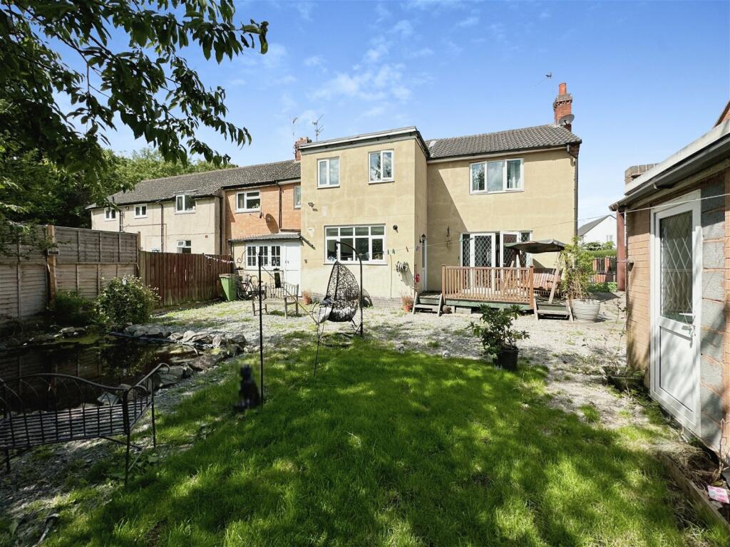 4 bedroom semidetached house for sale in Dunstall Avenue, Braunstone