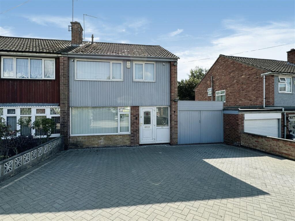 3 bedroom semidetached house for sale in Watergate Lane, Braunstone