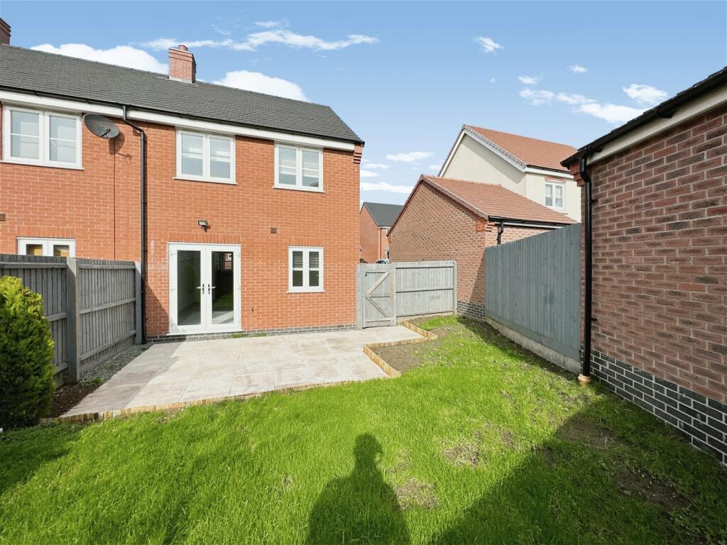 3 bedroom end of terrace house for sale in Northfield Road, Sapcote, LE9