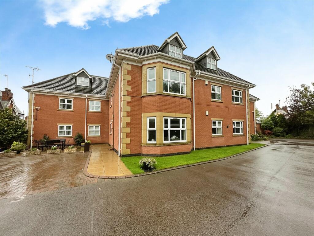 2 bedroom apartment for sale in Hinckley Road, Leicester Forest East, LE3