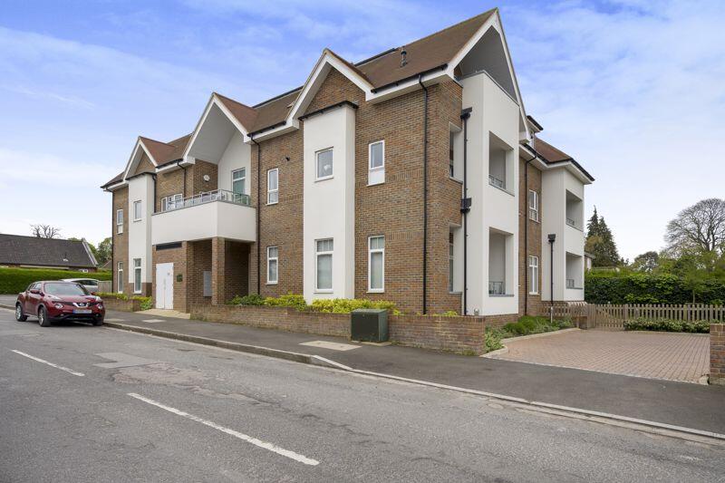 Main image of property: 31 Russell Hill, Purley