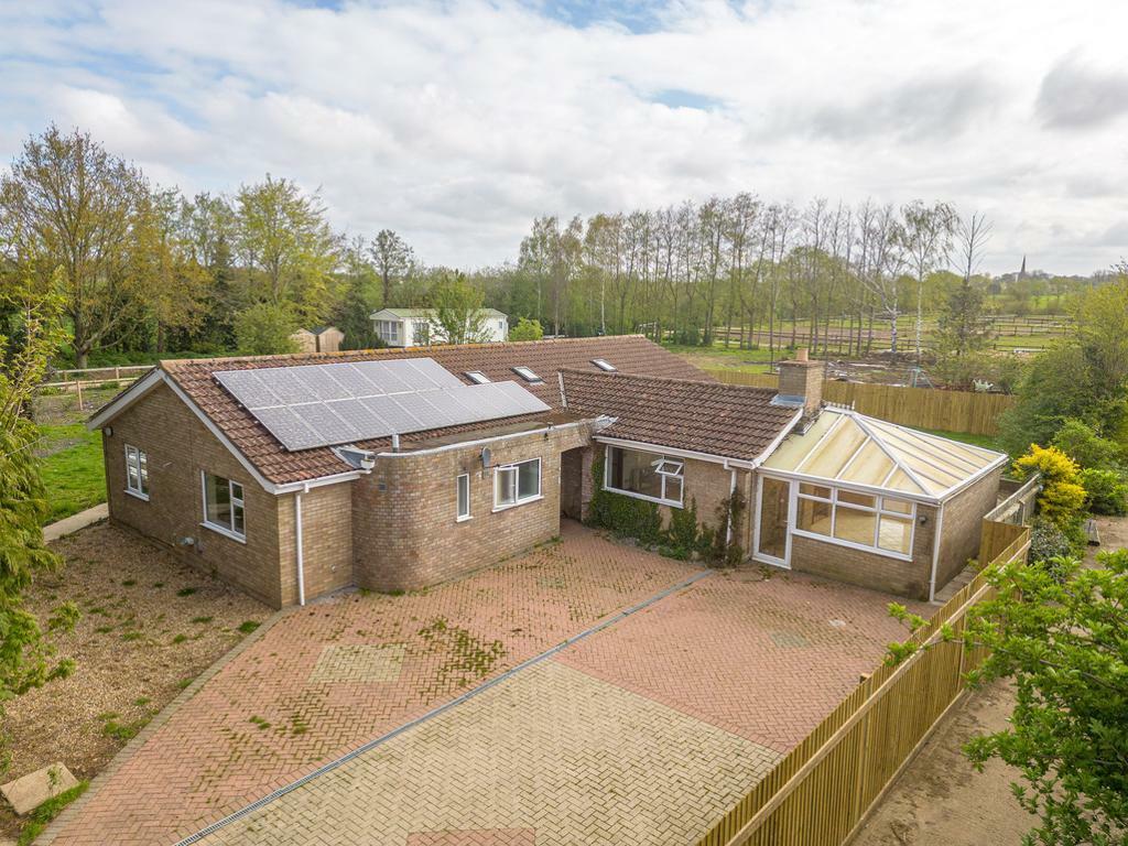 4 bedroom detached bungalow for sale in Mays Lane, Leverington, Wisbech, Cambs, PE13 5BU, PE13
