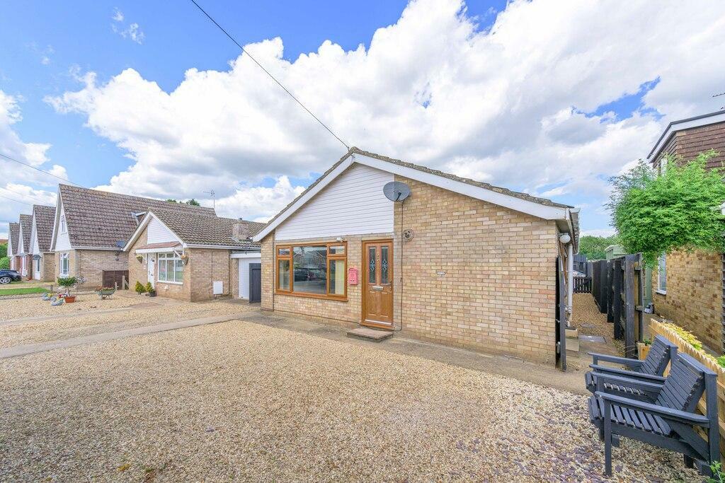 4 bedroom bungalow for sale in Chaucer Close, Leverington, Wisbech, Cambridgeshire, PE13 5AZ, PE13