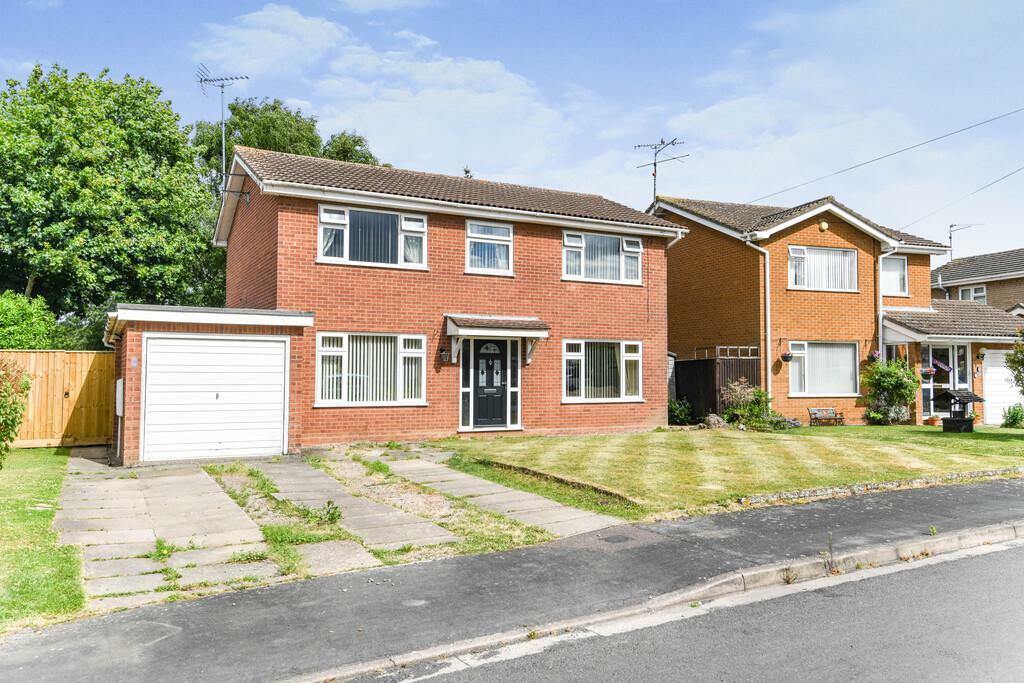 4 bedroom detached house for sale in Welbeck Road, Wisbech