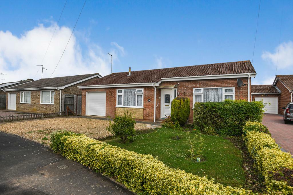2 bedroom detached bungalow for sale in Woodlands, Long Sutton, Lincs