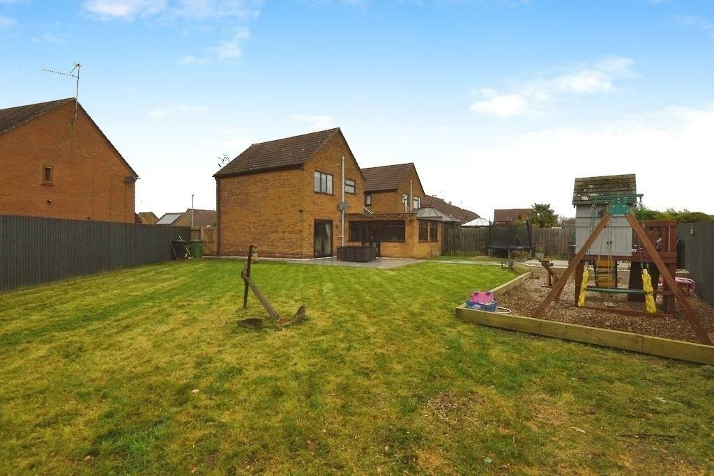 3 bedroom link detached house for sale in Woodlands Court, Walsoken