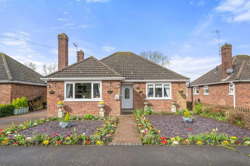 3 bedroom detached bungalow for sale in Elmfield Drive, Elm, Wisbech