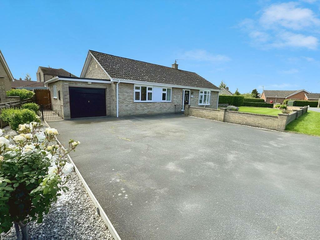 3 bedroom detached bungalow for sale in Woodgate Road, Leverington, Wisbech, Cambridgeshire