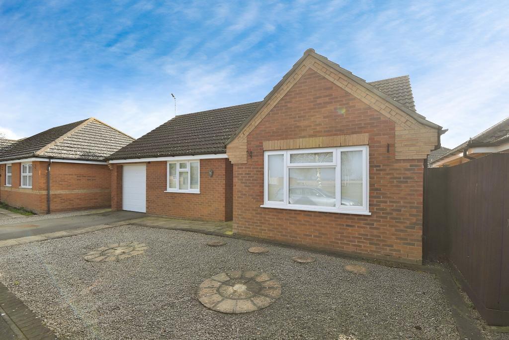 Main image of property: Grebe Close, Sutton Bridge, Lincolnshire, PE12 9RY
