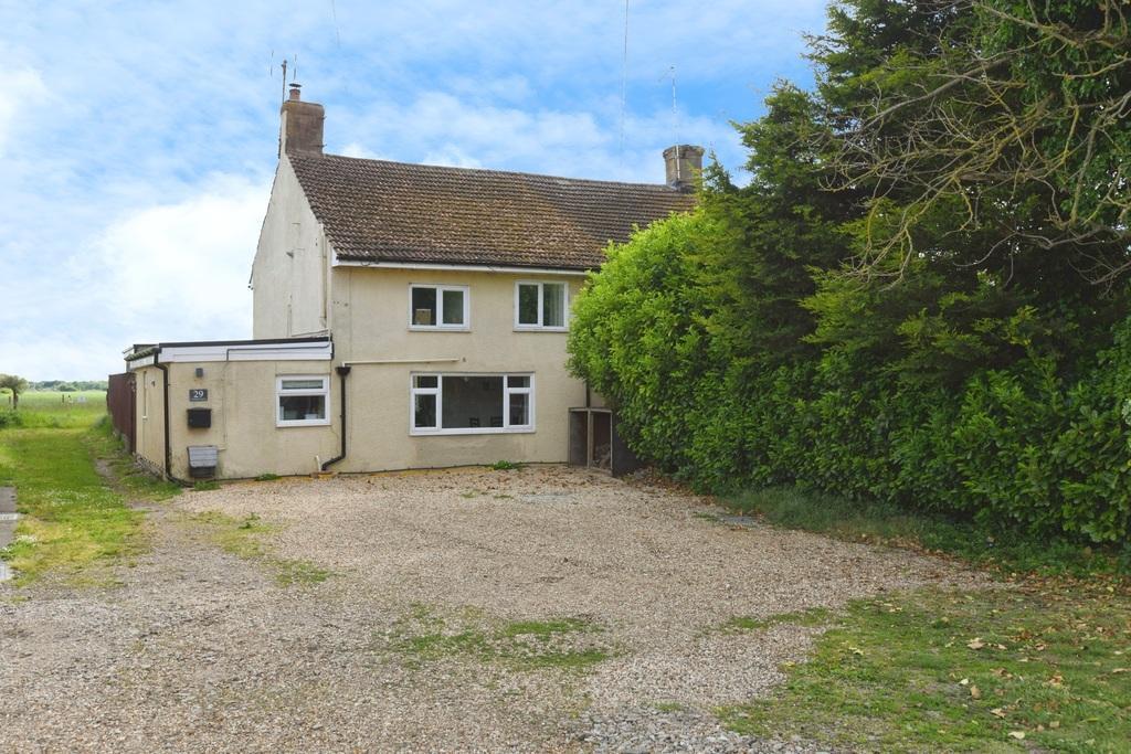 Main image of property: Leverington Common, Leverington, PE13 5DG