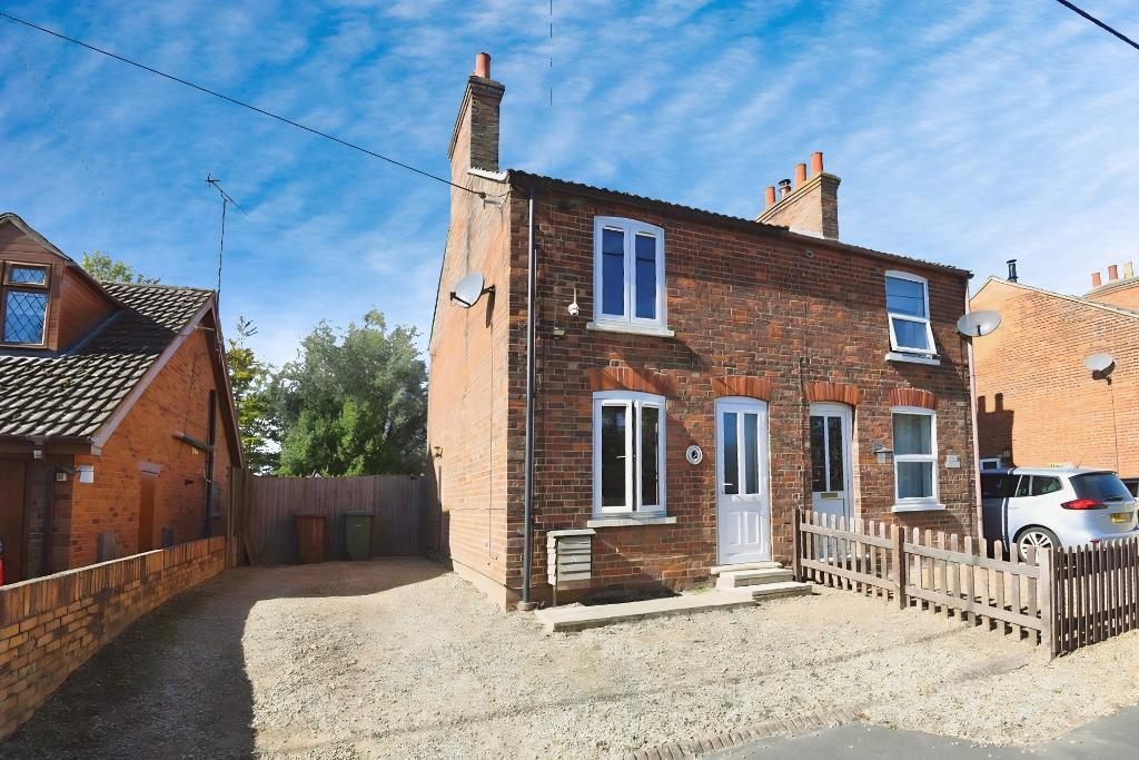 Main image of property: Roman Bank, Leverington, Wisbech, Cambridgeshire, PE13 5AR