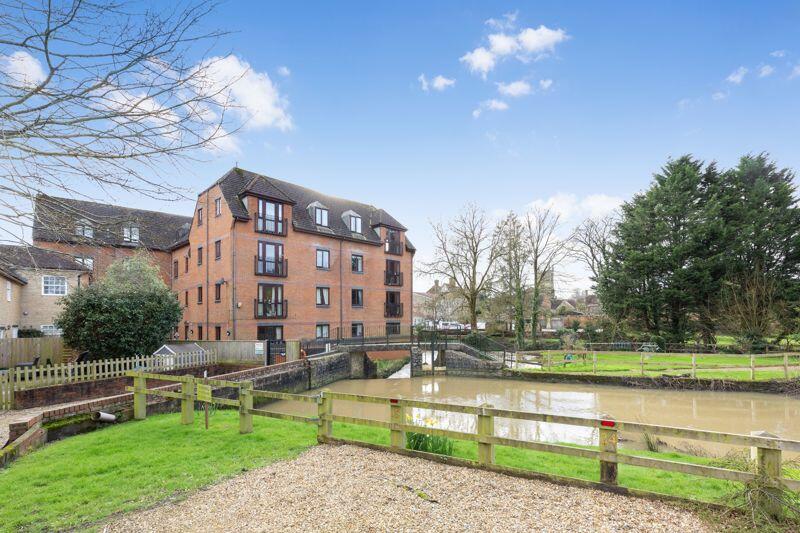 2 bedroom retirement property for sale in Barnaby Mead, Gillingham SP8