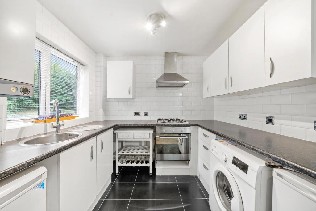Main image of property: Victoria Road, Slough, SL2