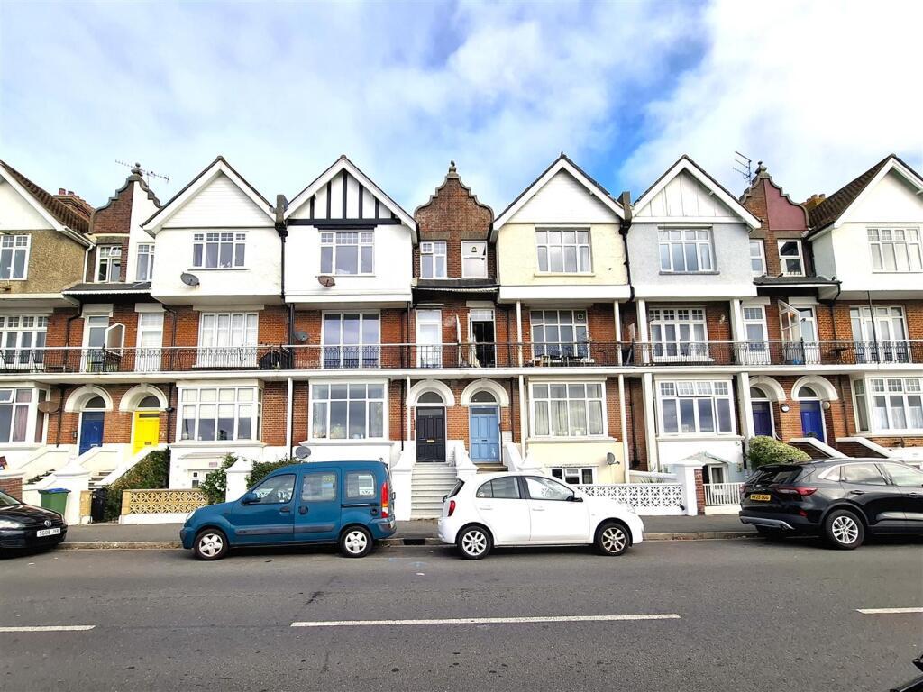 Main image of property: South Terrace, Littlehampton, BN17