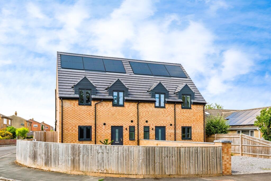 Main image of property: milestone road, Carterton, OX18