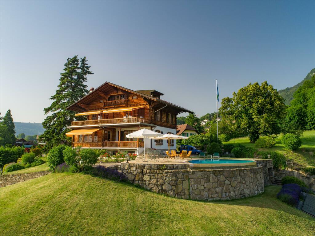 Chalet for sale in Vaud...