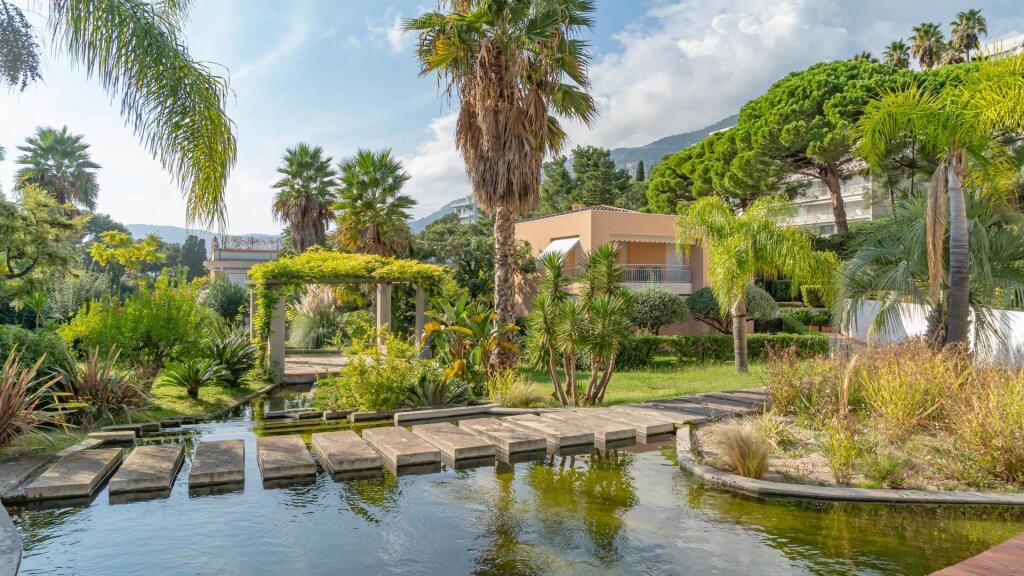 Main image of property: Provence-Alps-Cote d`Azur, Alpes-Maritimes, Roquebrune-Cap-Martin