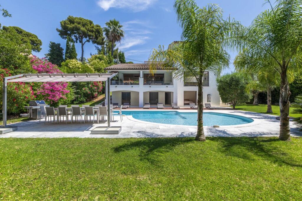 Main image of property: Provence-Alps-Cote d`Azur, Alpes-Maritimes, Antibes