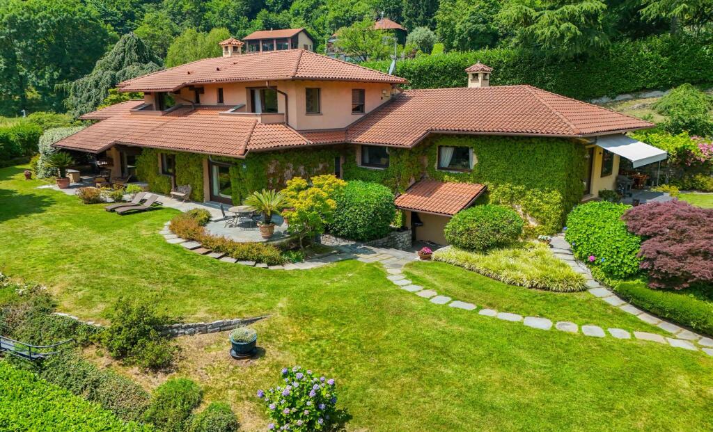 Main image of property: Lombardy, Como, Como