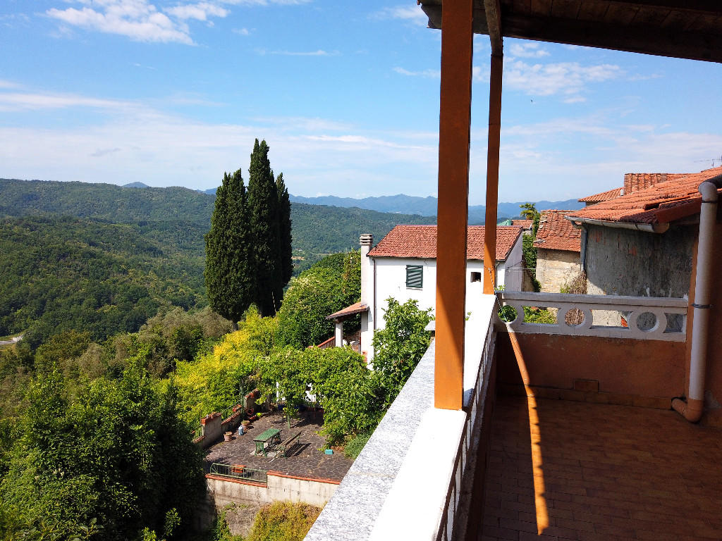 3 bedroom village house for sale in Fivizzano, Lunigiana, Tuscany, Italy