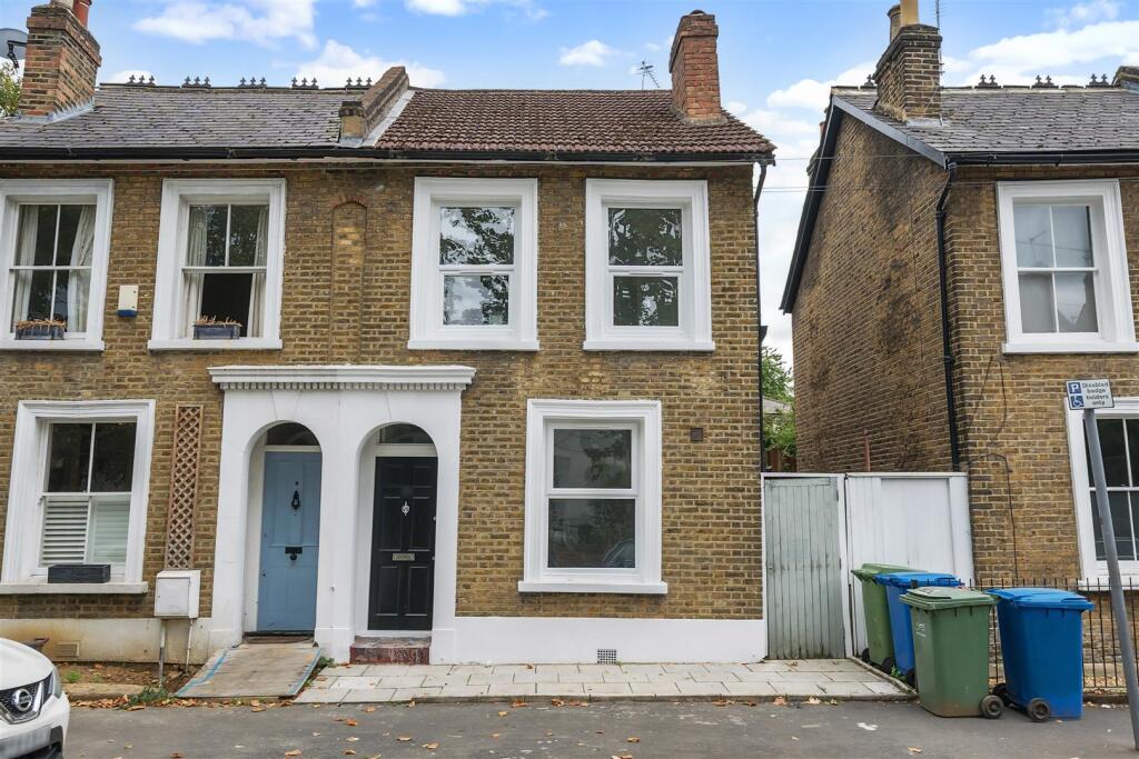 Main image of property: Elm Grove, Peckham Rye, SE15