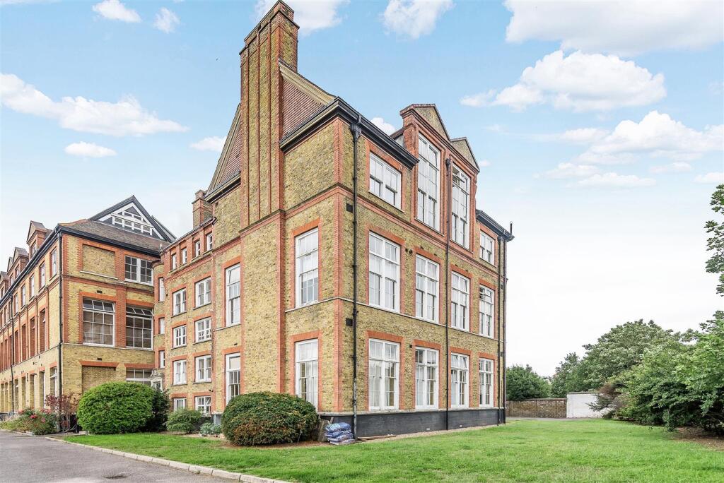 Main image of property: York Grove, Peckham, London