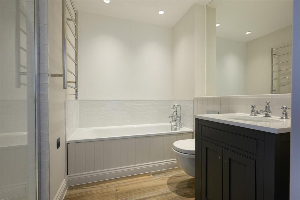 Additional property image - Apartment 7 North Range, Walcot Yard, Bath, BA1