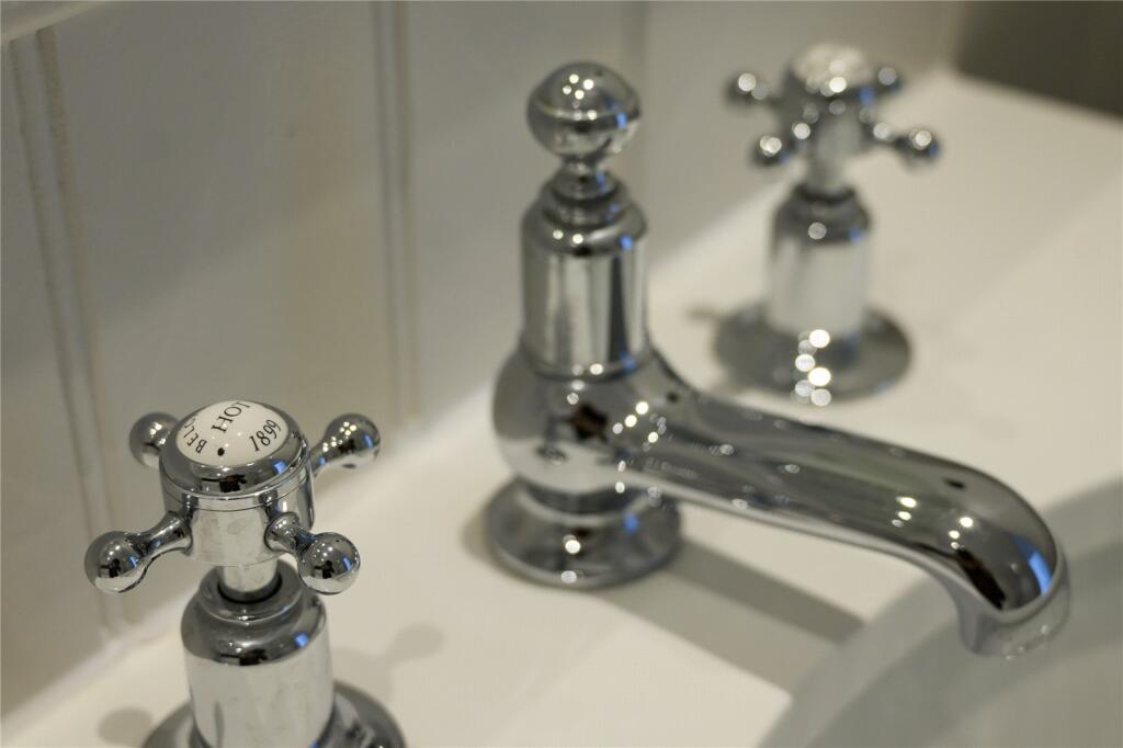 Additional property image - Apartment 7 North Range, Walcot Yard, Bath, BA1