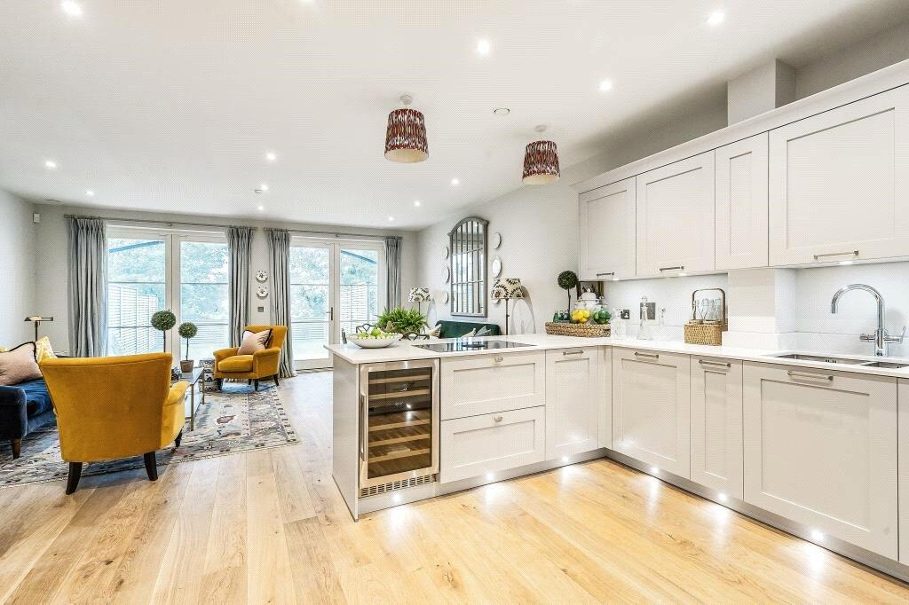 Additional property image - House 184 Bridgetower Drive, Holburne Park, Warminster Road, Bath, BA2