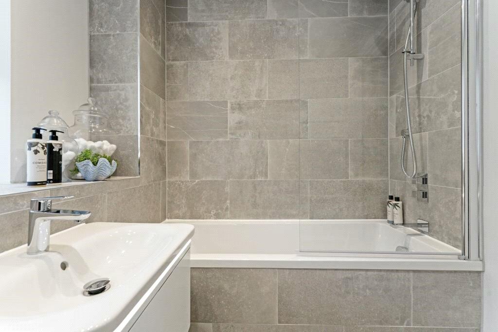 Additional property image - House 184 Bridgetower Drive, Holburne Park, Warminster Road, Bath, BA2