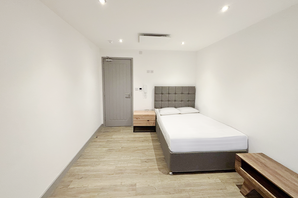 Main image of property: Oldham Road, Manchester, Greater Manchester, M40