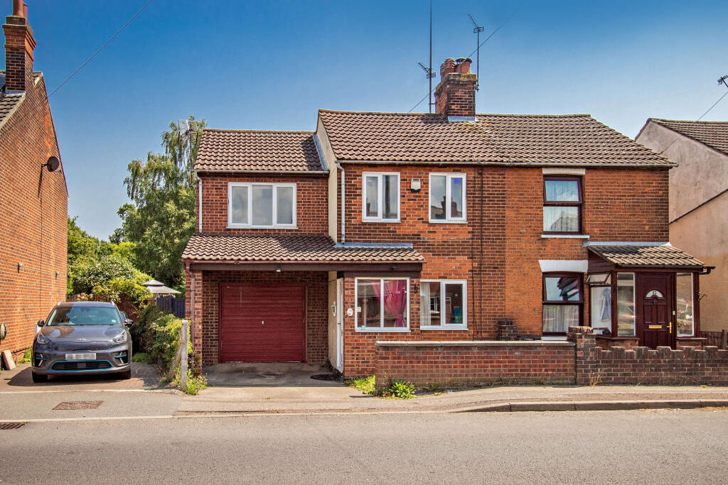 Main image of property: Parsons Heath, Colchester, CO4