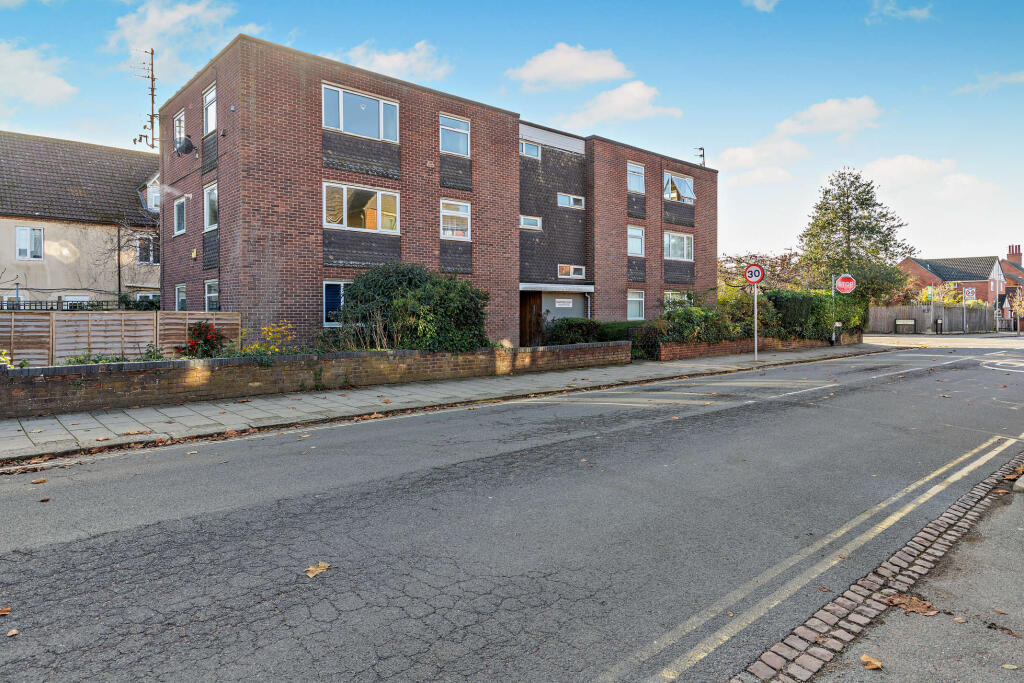 Main image of property: Stratford Court, Shakespeare Road, Bedford, MK40