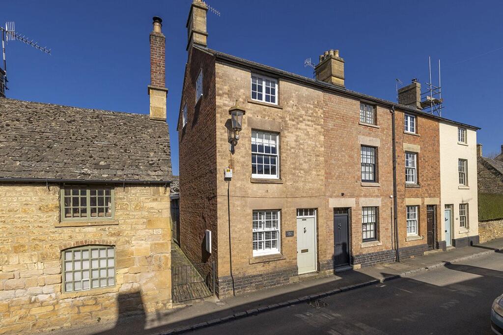 Main image of property: Park Road, Chipping Campden, Gloucestershire, GL55