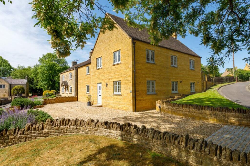 Main image of property: Park Road, Chipping Campden, GL55