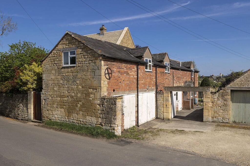 Main image of property: Back Ends, Chipping Campden, Gloucestershire, GL55