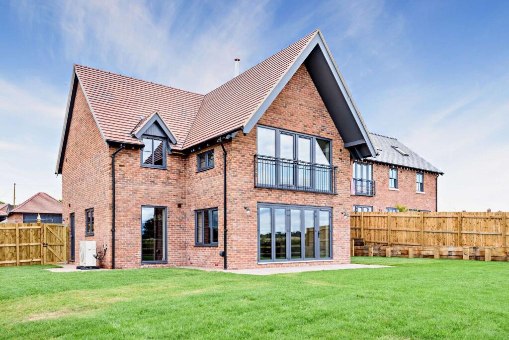 Main image of property: 13 Ashmore Grove, Gobowen, Oswestry, Shropshire