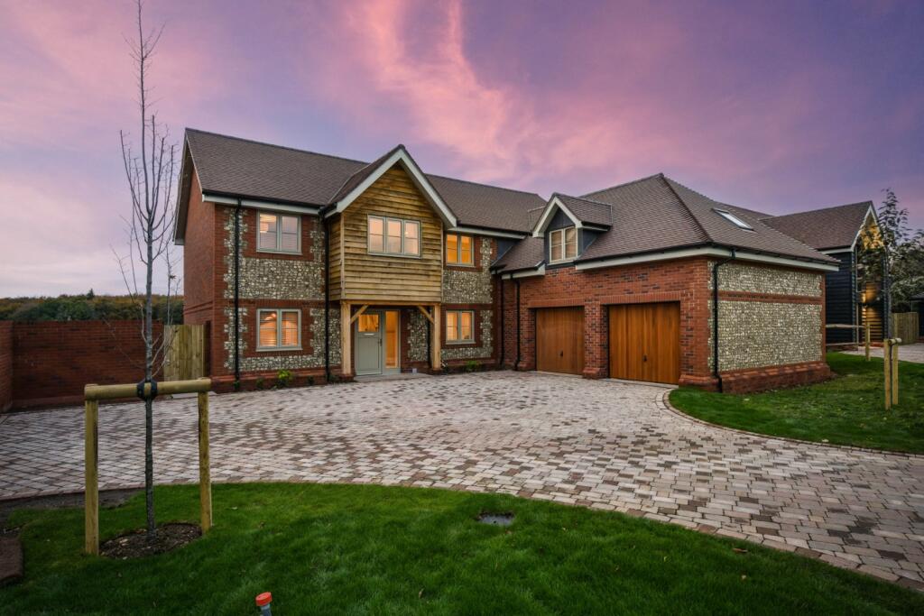 Main image of property: Kingfisher, Links Lane, Rowland's Castle, Hampshire