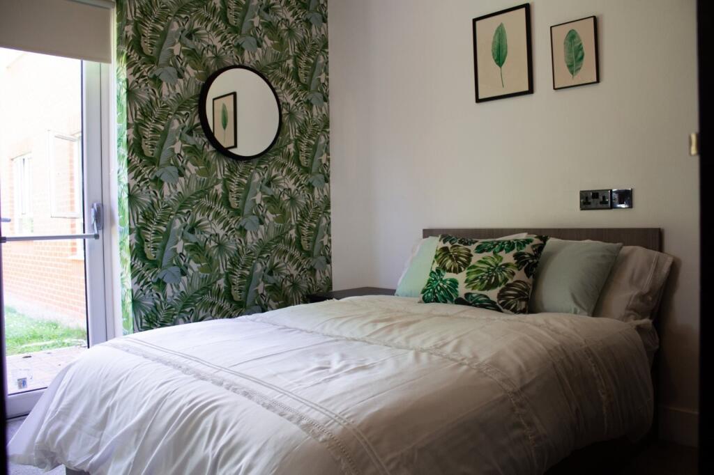 Main image of property: Williams House , 74 William Street , 
